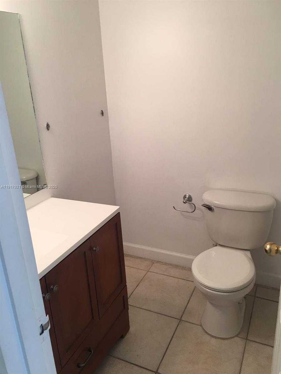 Small Image of 4240 NORTH WEST 79TH AVE #1C, Doral Number 10