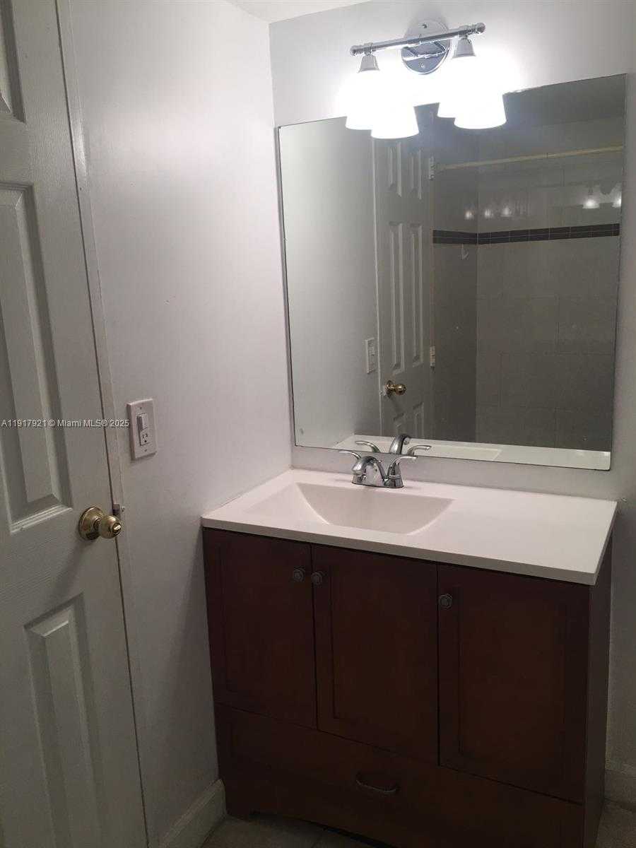 Small Image of 4240 NORTH WEST 79TH AVE #1C, Doral Number 11
