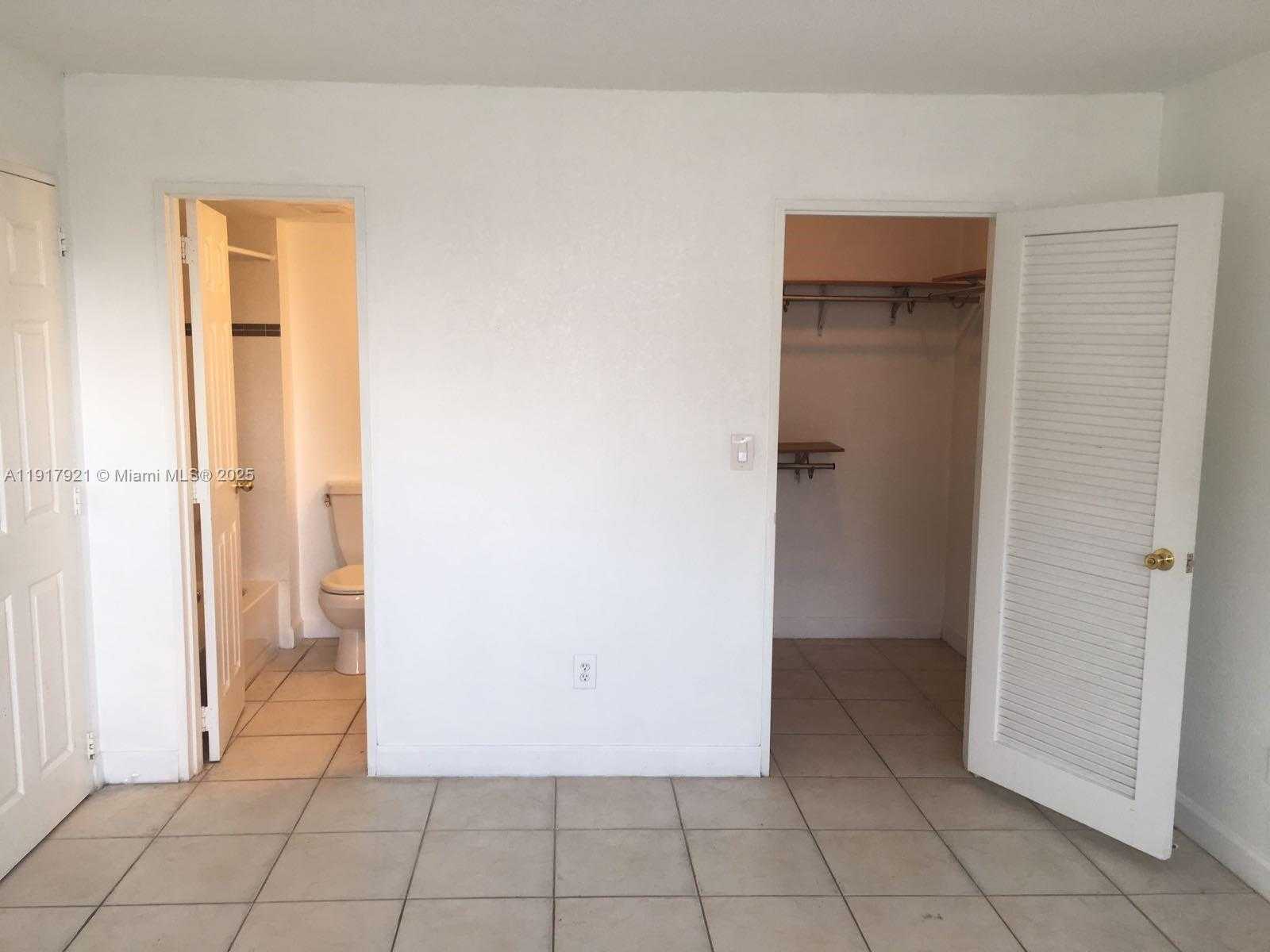 Small Image of 4240 NORTH WEST 79TH AVE #1C, Doral Number 14