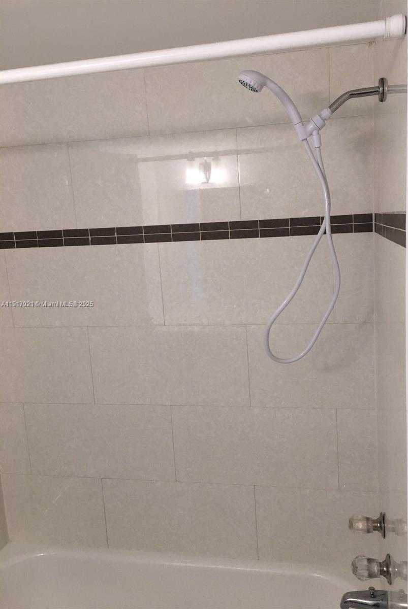 Small Image of 4240 NORTH WEST 79TH AVE #1C, Doral Number 16