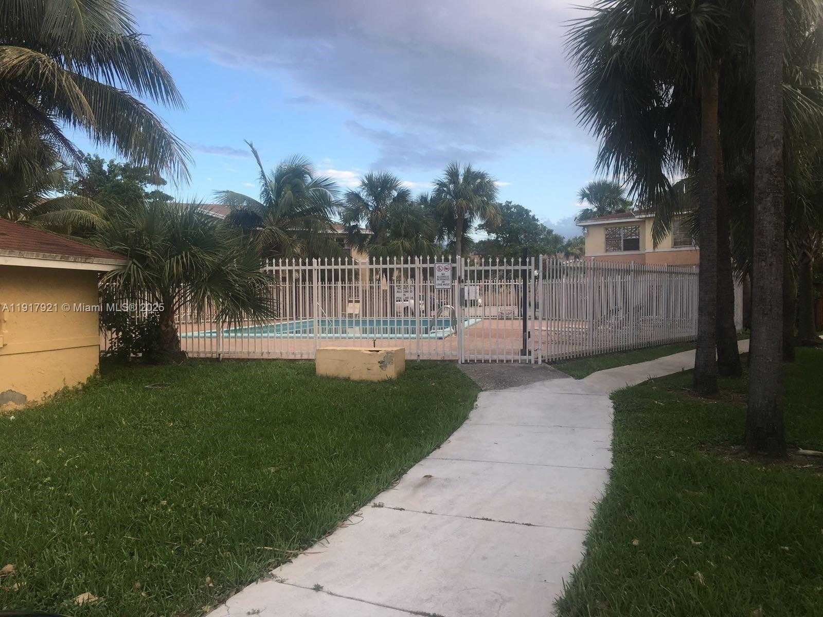 Small Image of 4240 NORTH WEST 79TH AVE #1C, Doral Number 18