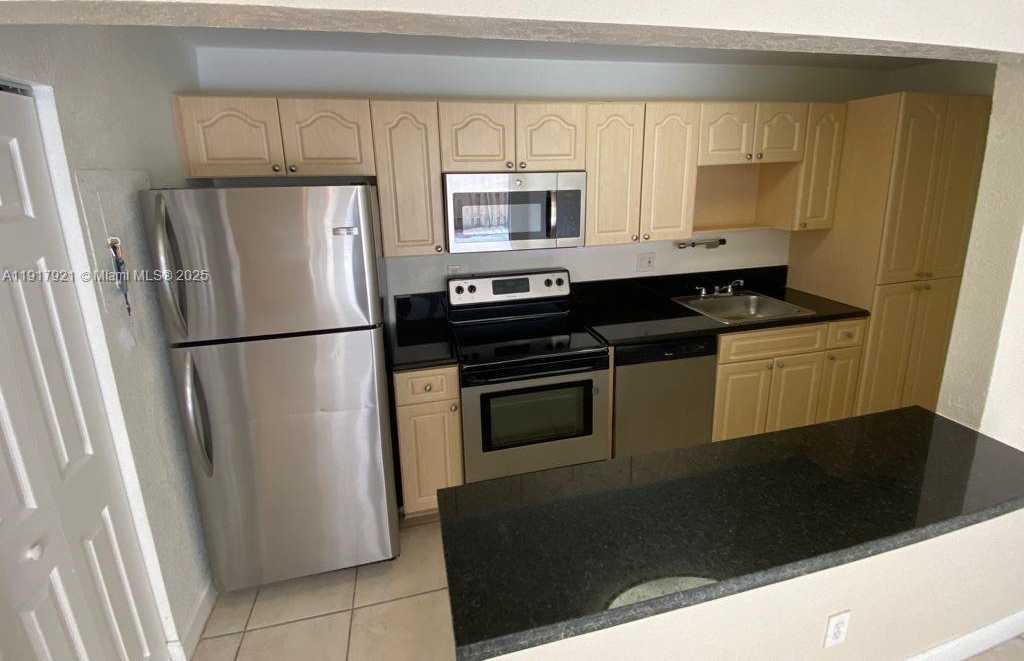 Small Image of 4240 NORTH WEST 79TH AVE #1C, Doral Number 6