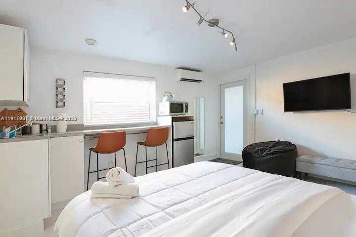 Small Image of 1100 NORTH EAST 1ST AVE #C, Fort Lauderdale Number 4