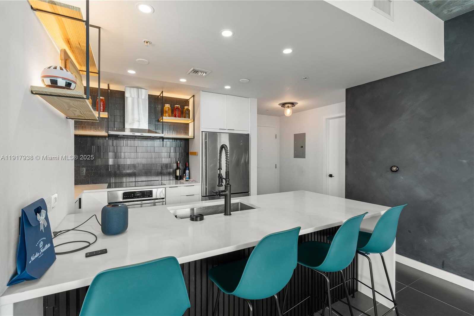 Small Image of 3301 NORTH EAST 1ST AVE #H1215, Miami Number 7