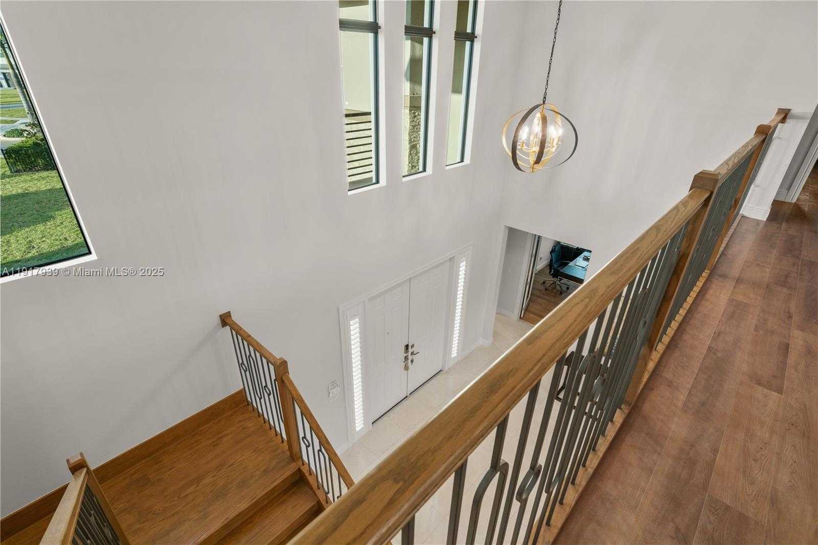 Small Image of 14820 MILLSTONE RANCHES DR, Davie Number 29