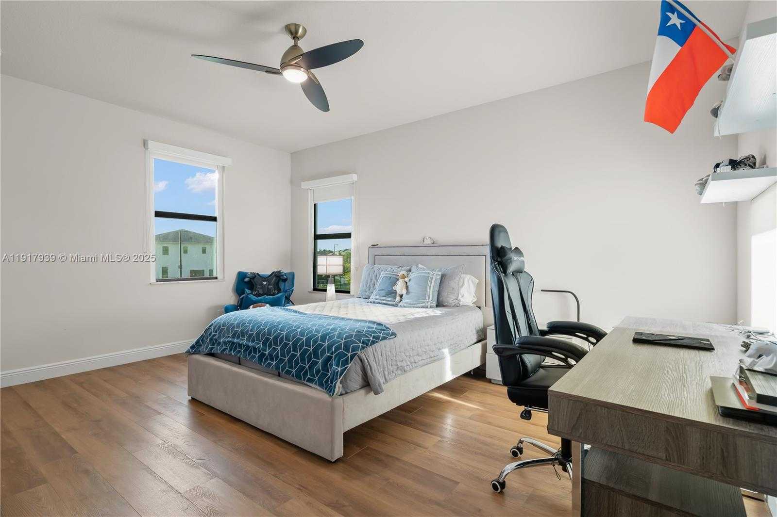 Small Image of 14820 MILLSTONE RANCHES DR, Davie Number 30