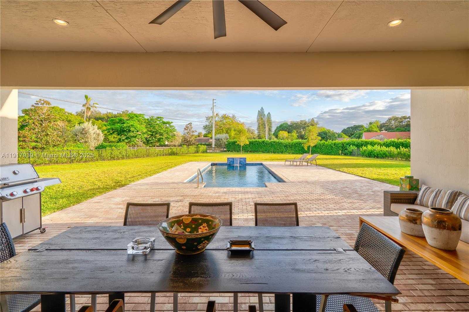 Small Image of 14820 MILLSTONE RANCHES DR, Davie Number 40