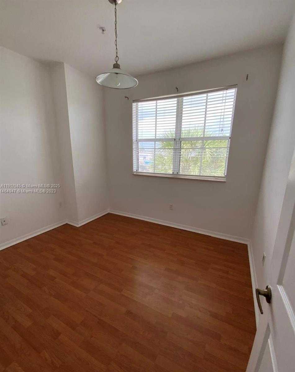 Small Image of 10805 NORTH WEST 89TH TER #208-4, Doral Number 13