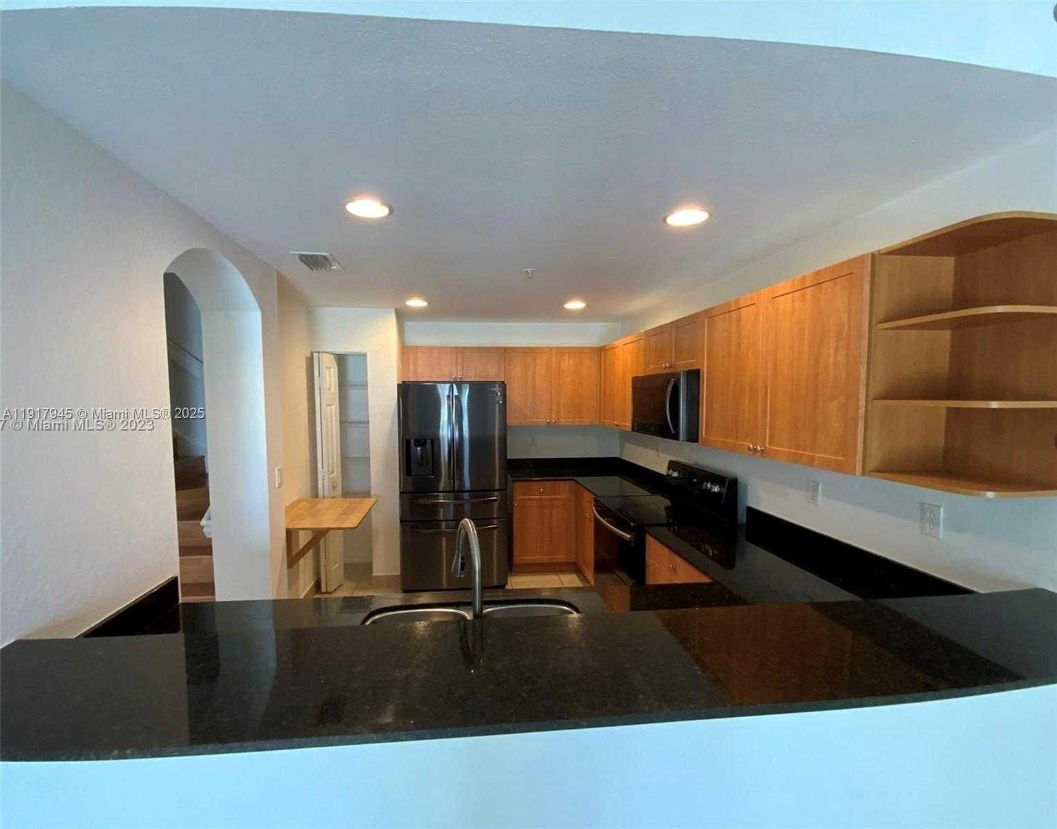 Small Image of 10805 NORTH WEST 89TH TER #208-4, Doral Number 6