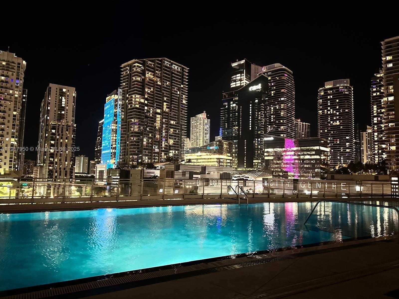 Imagen de Pequeño Objeto