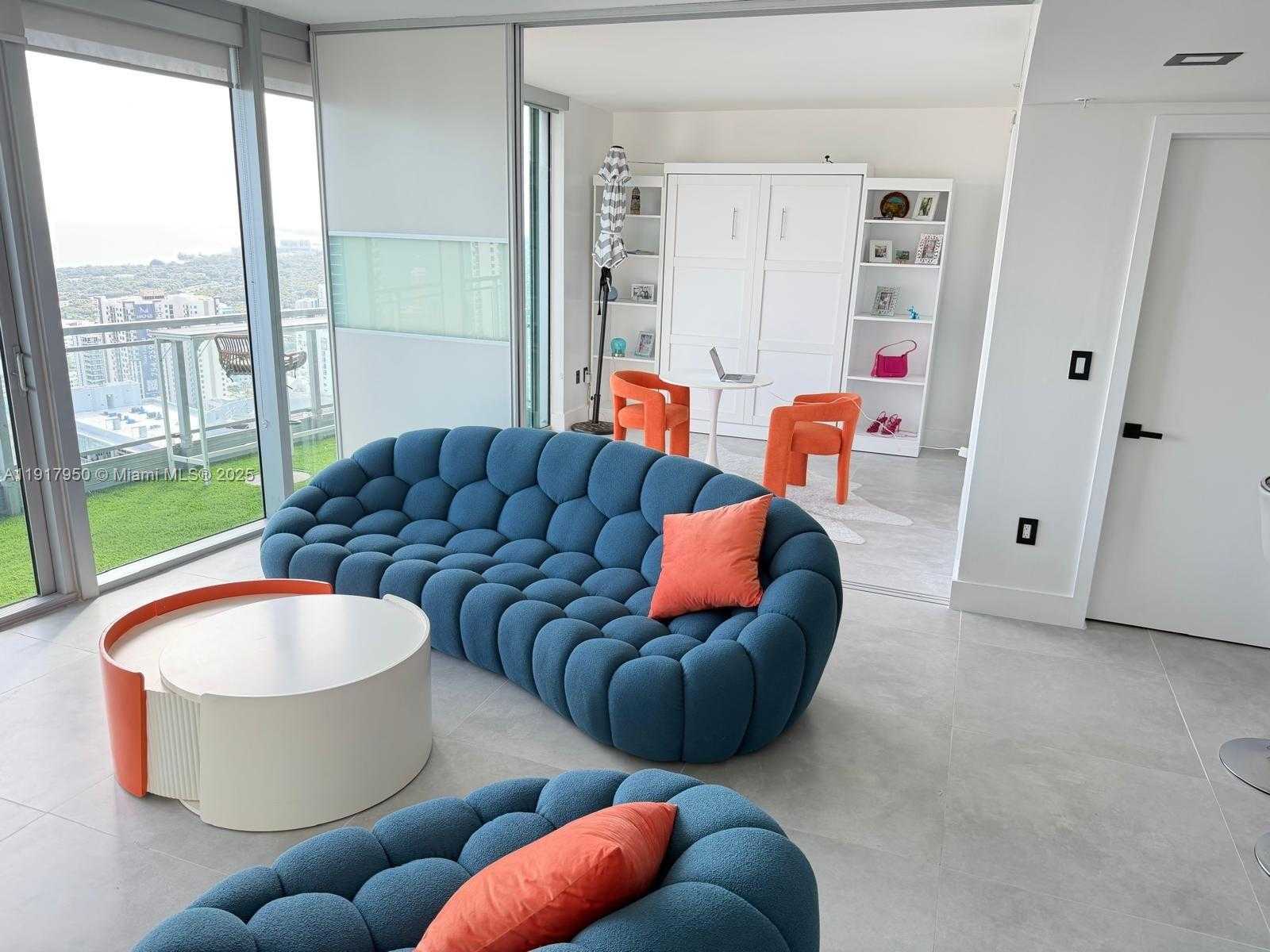 Imagen de Pequeño Objeto