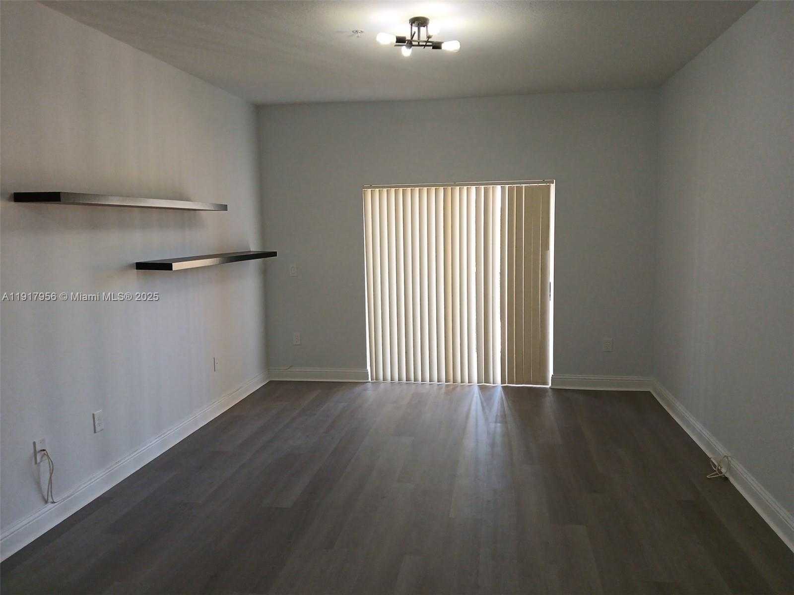 Small Image of 7300 NORTH WEST 114TH AVE #305-6, Doral Number 12