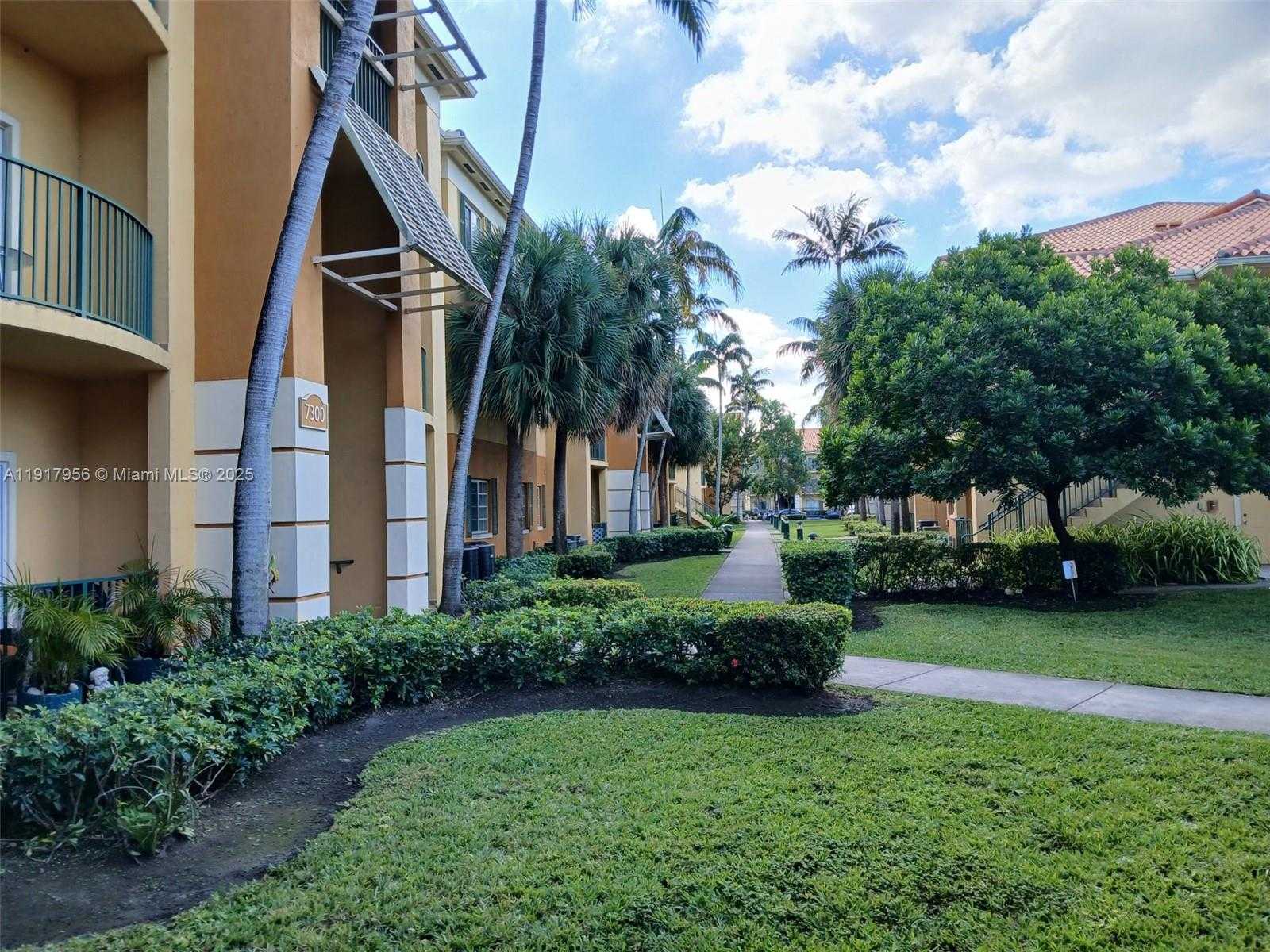Small Image of 7300 NORTH WEST 114TH AVE #305-6, Doral Number 27