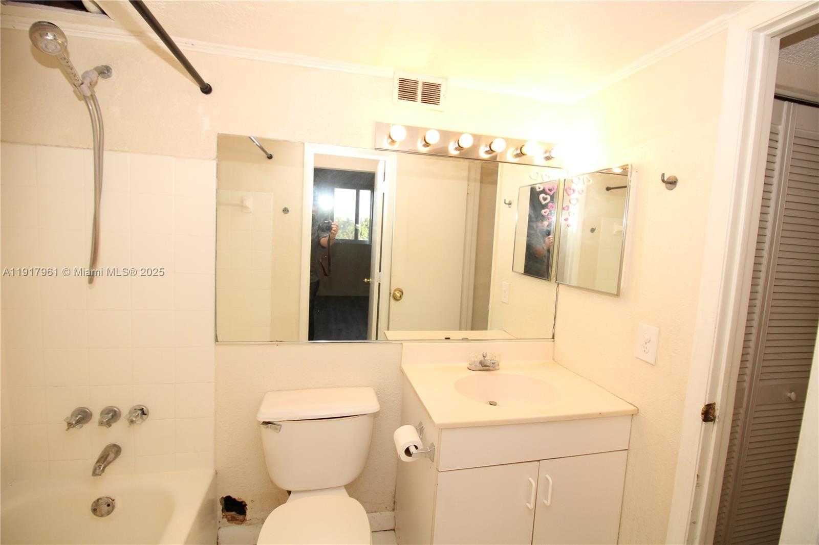 Small Image of 1251 NORTH EAST 108TH ST #312, North Miami Number 6
