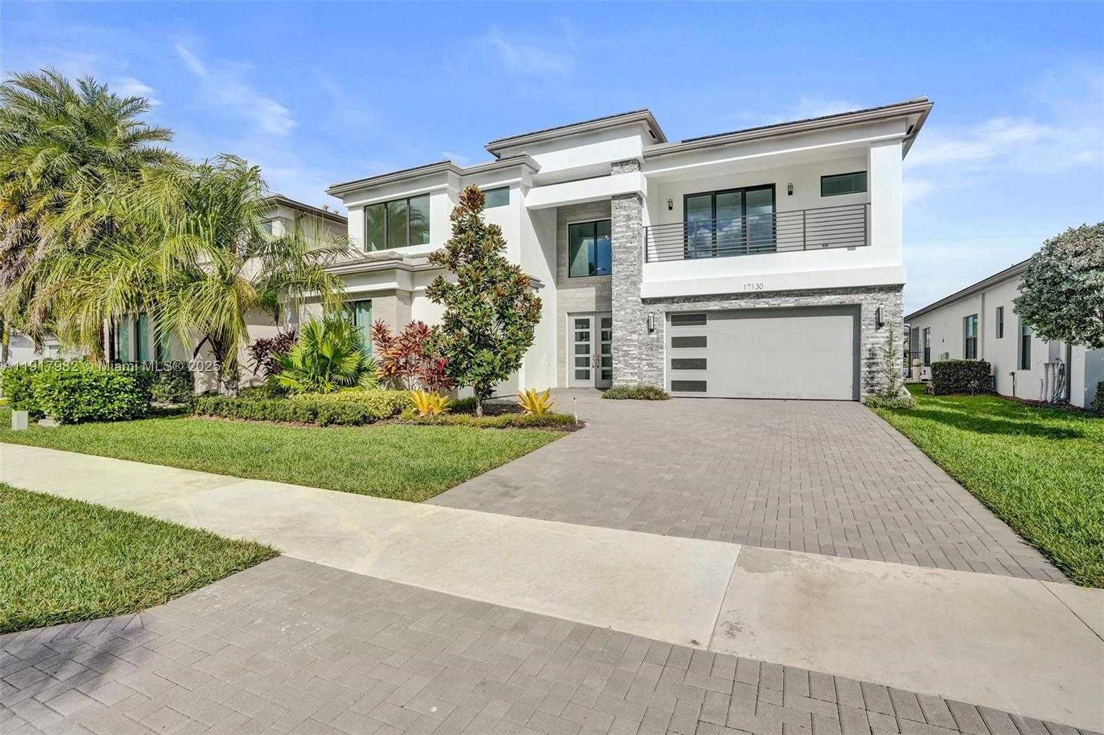 Small Image of 17130 WANDERING WAVE AVE, Boca Raton Number 4