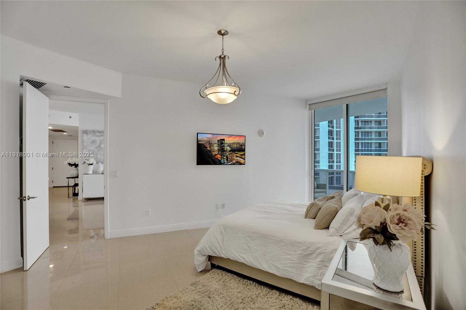 Small Image of 15901 COLLINS AVE #603, Sunny Isles Beach Number 31