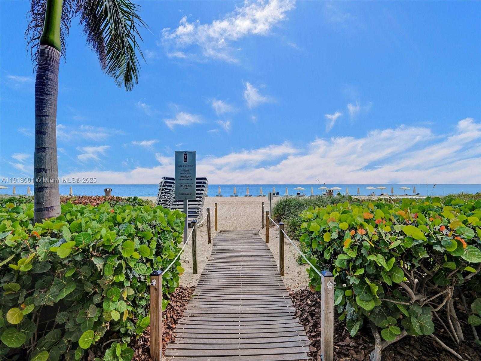 Small Image of 15901 COLLINS AVE #603, Sunny Isles Beach Number 4