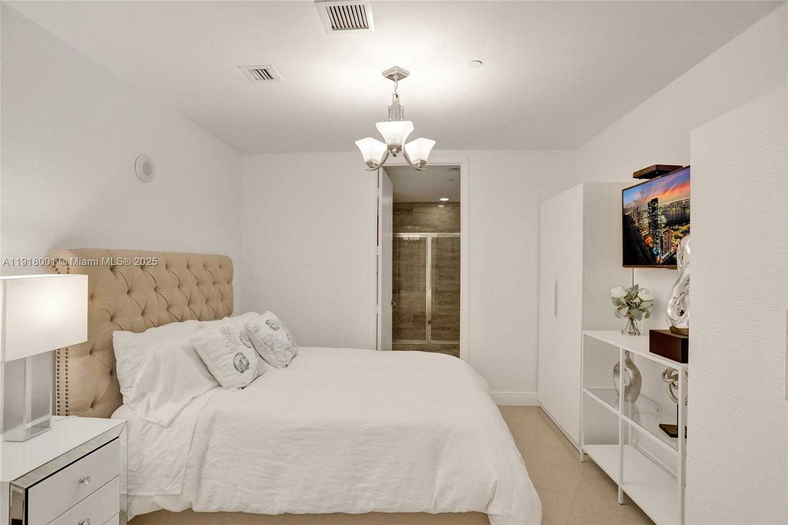 Small Image of 15901 COLLINS AVE #603, Sunny Isles Beach Number 44