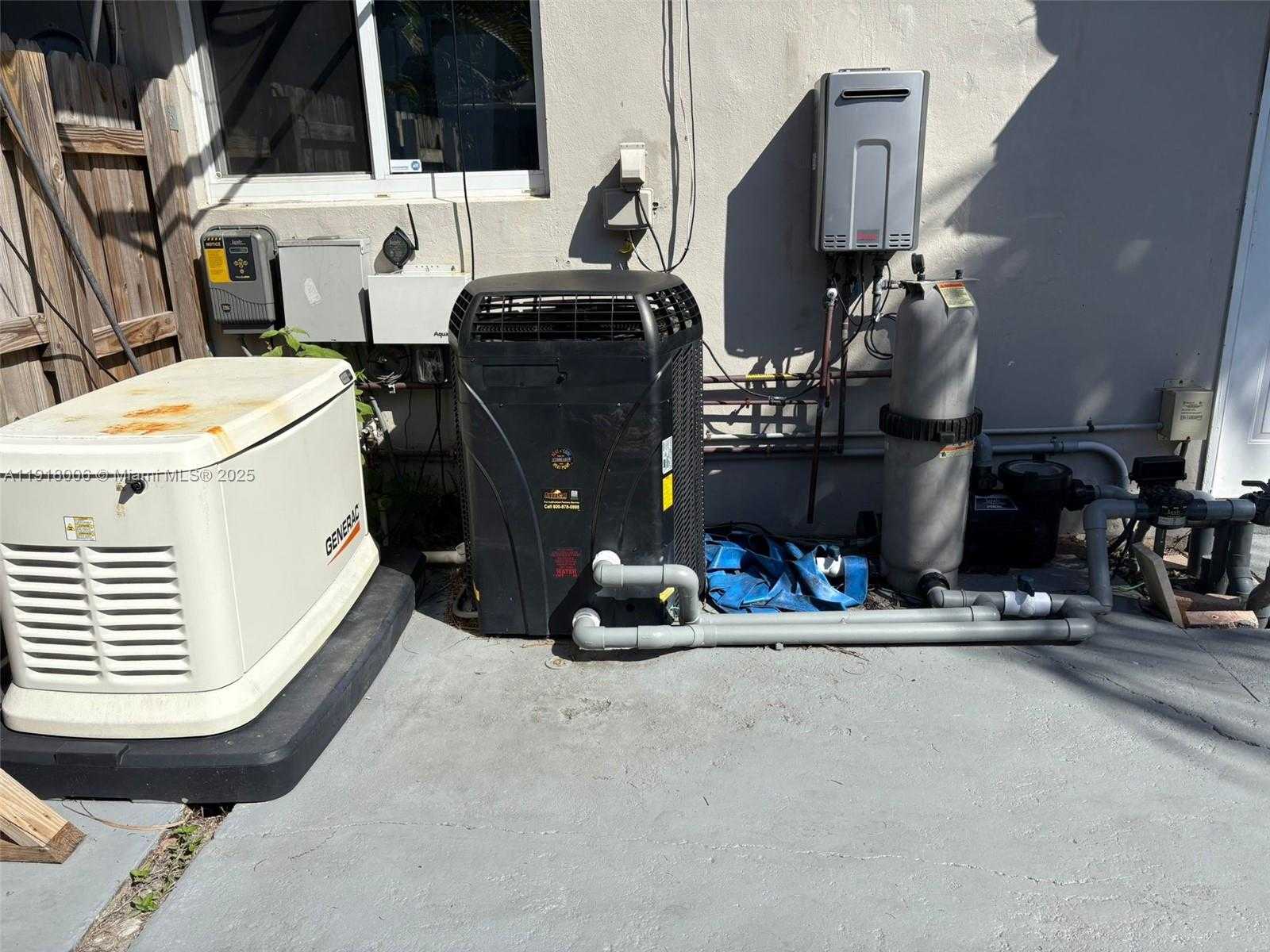 Small Image of 963 NAUTILUS ISLE, Dania Beach Number 13