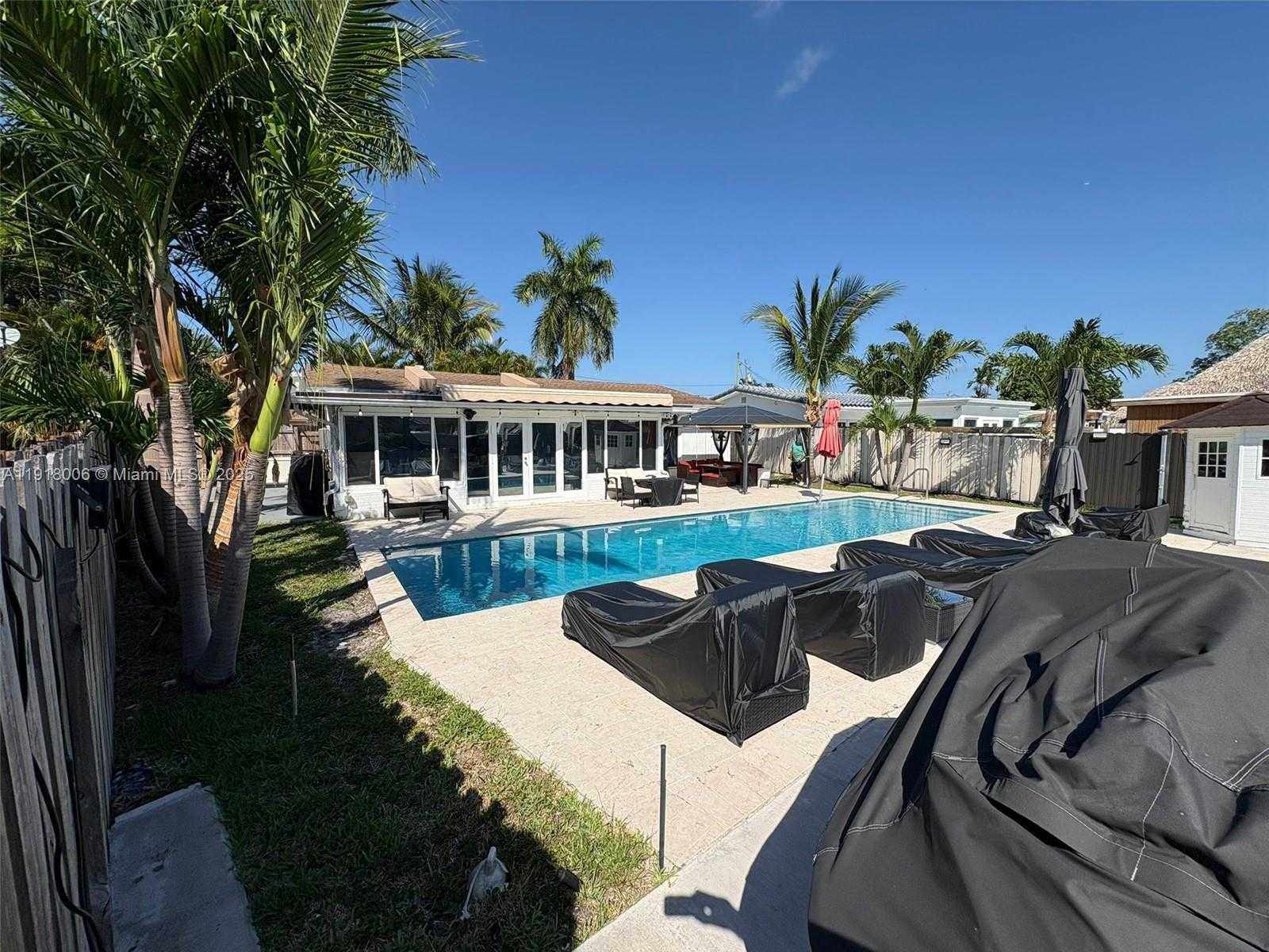 Small Image of 963 NAUTILUS ISLE, Dania Beach Number 18