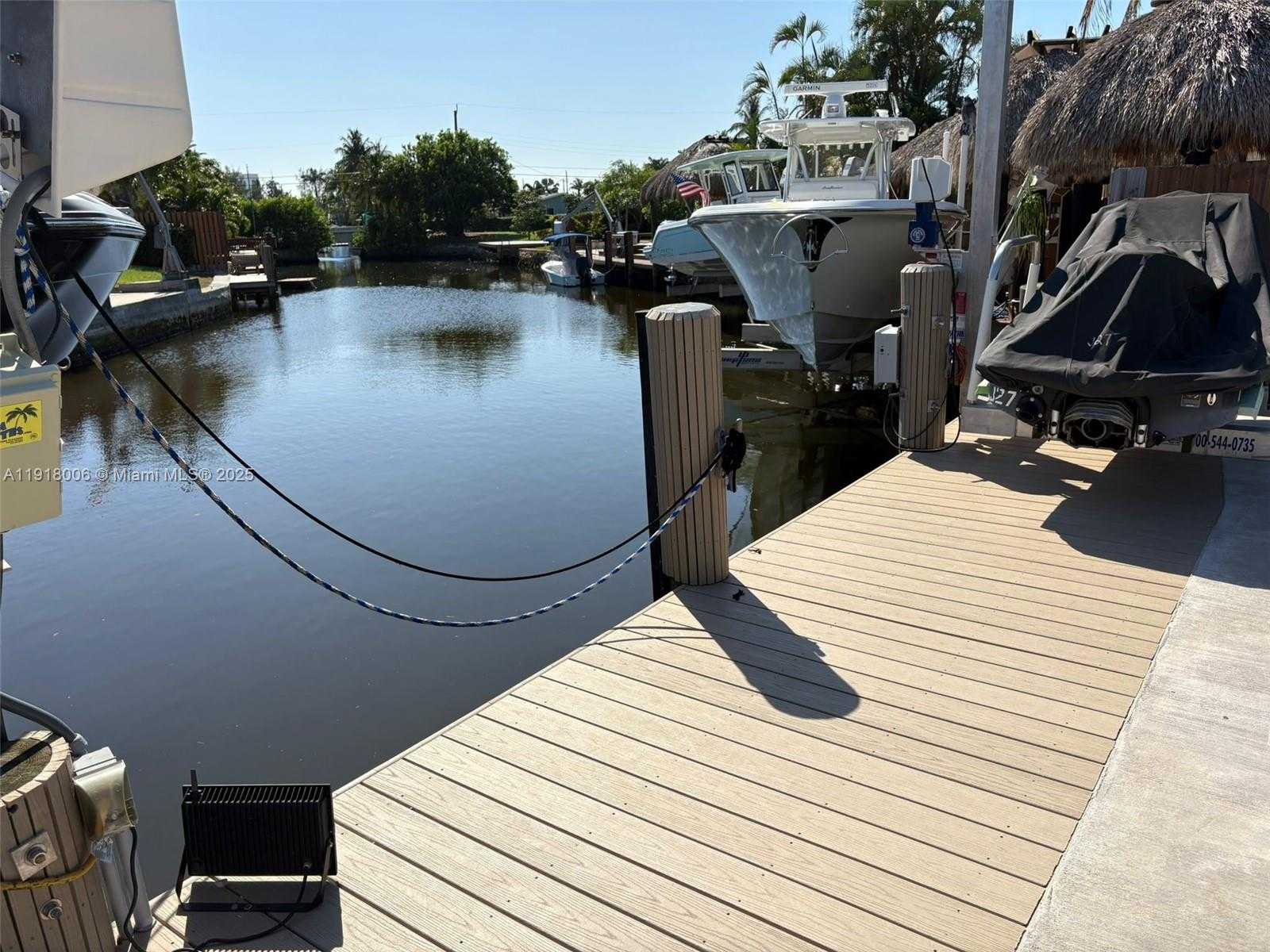 Small Image of 963 NAUTILUS ISLE, Dania Beach Number 3