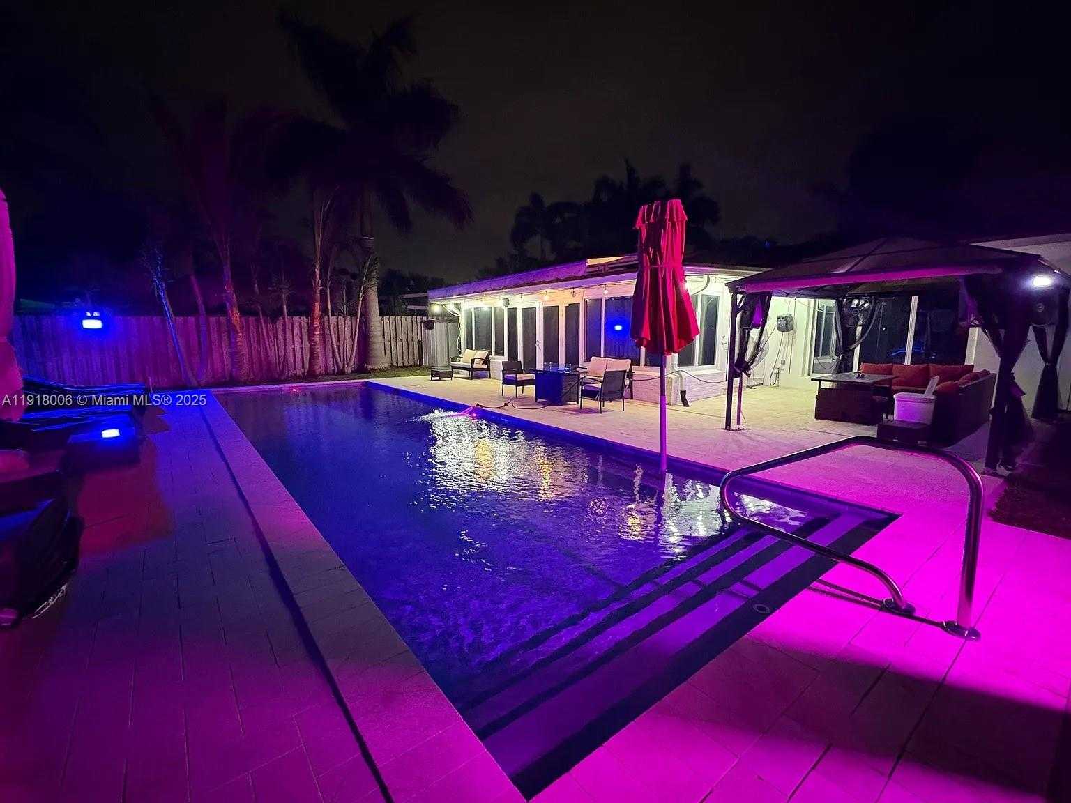 Small Image of 963 NAUTILUS ISLE, Dania Beach Number 36