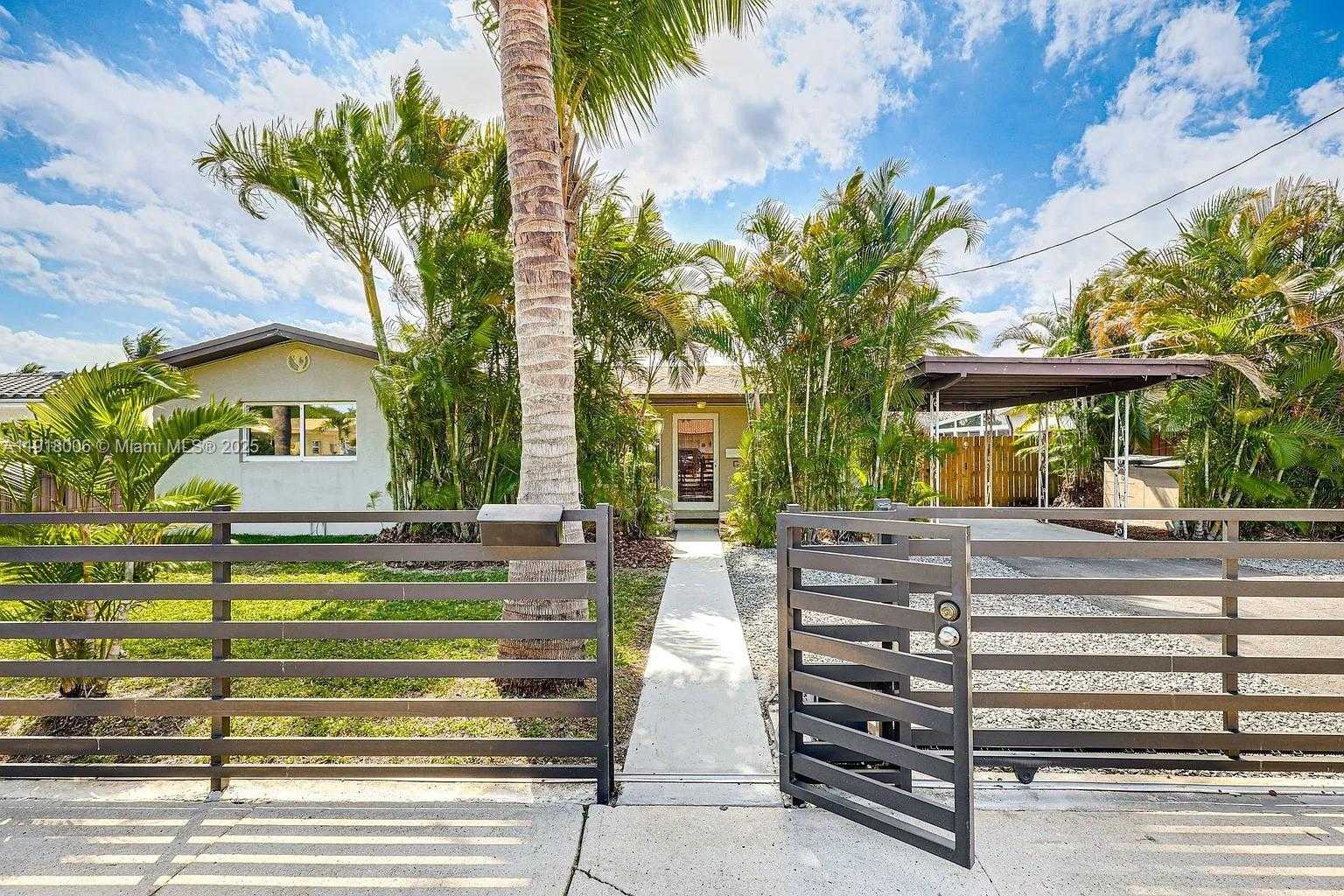 Small Image of 963 NAUTILUS ISLE, Dania Beach Number 39