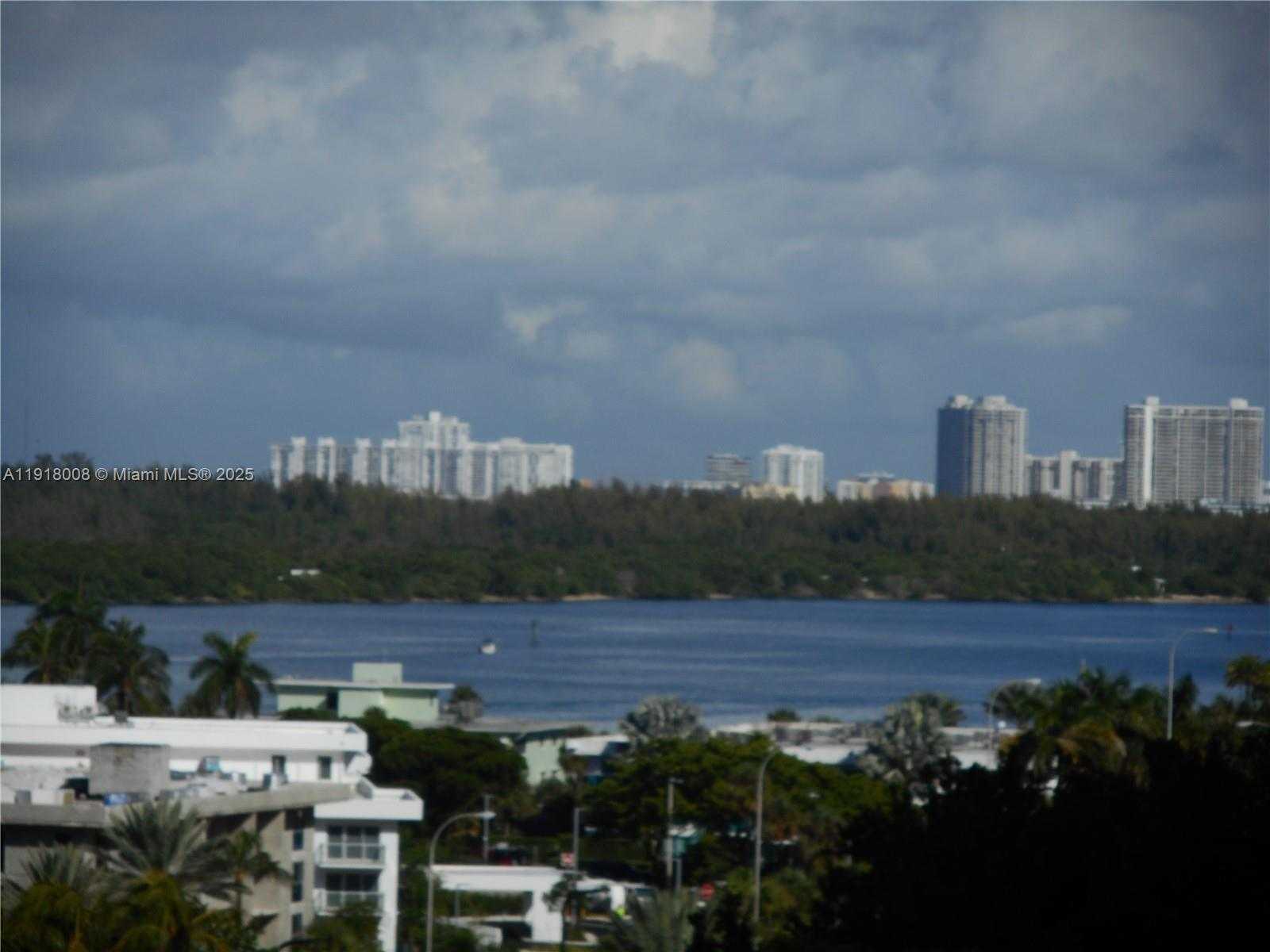 Small Image of 10185 COLLINS AVE #1002, Bal Harbour Number 3