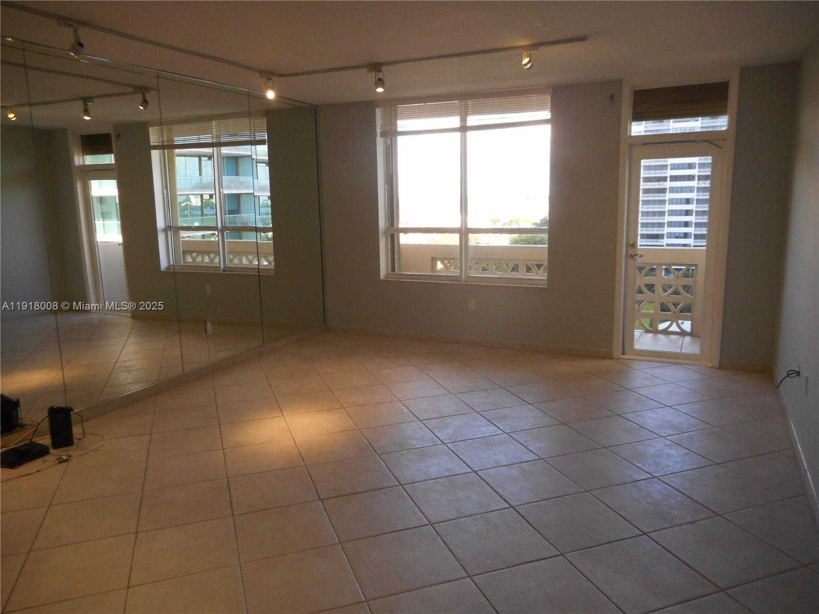 Small Image of 10185 COLLINS AVE #1002, Bal Harbour Number 7