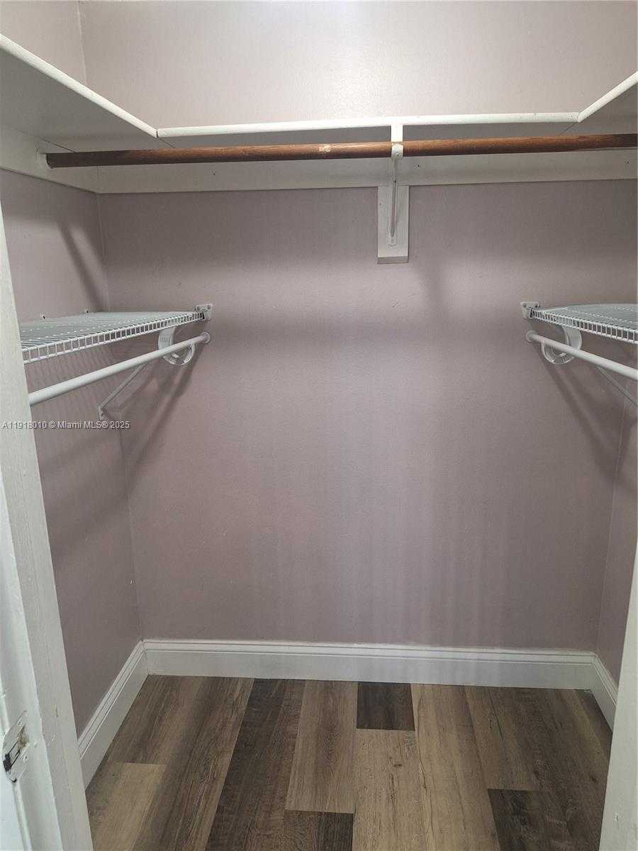 Small Image of 201 180TH DR #205, Sunny Isles Beach Number 6