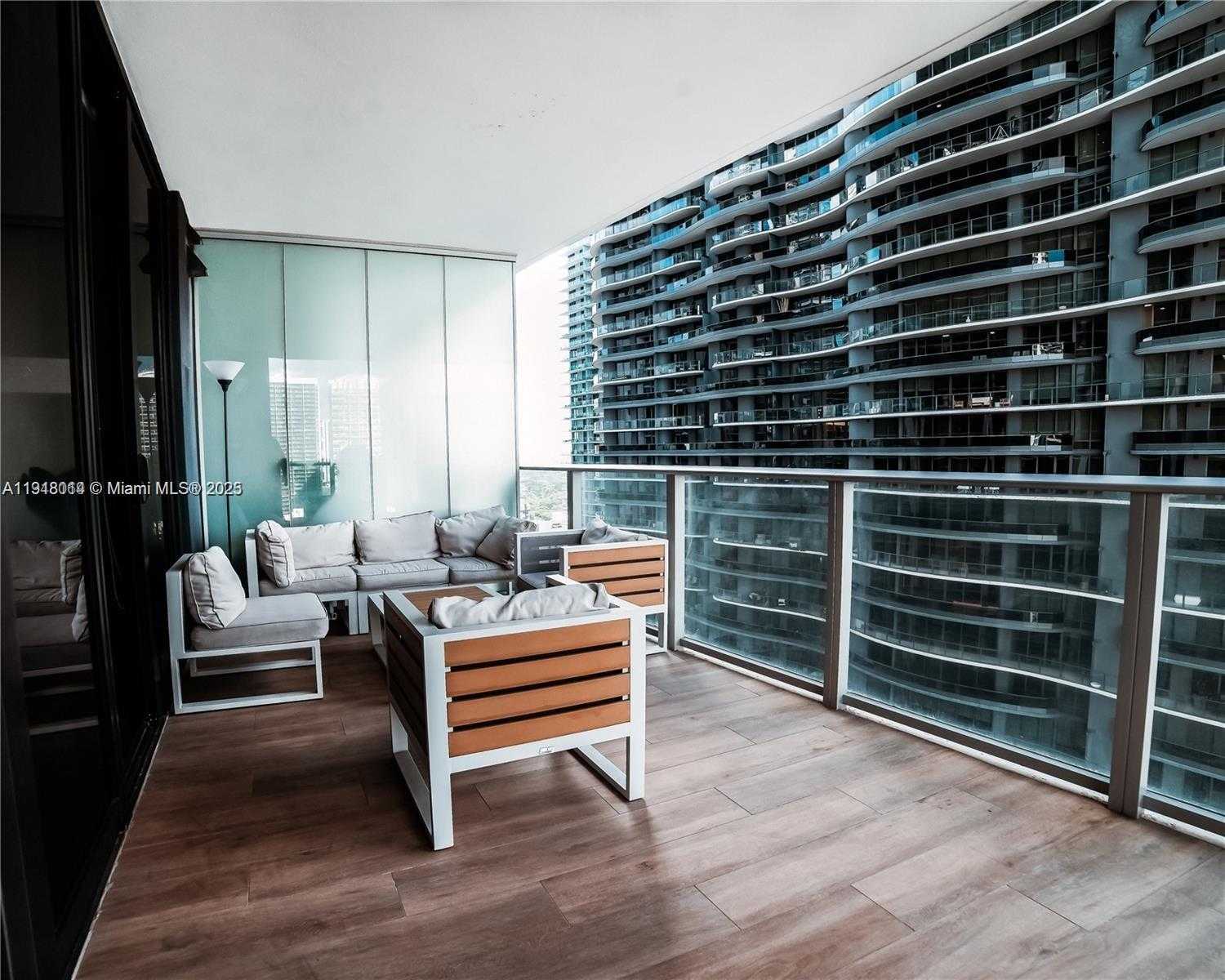 Small Image of 1010 BRICKELL AVE #2611, Miami Number 5