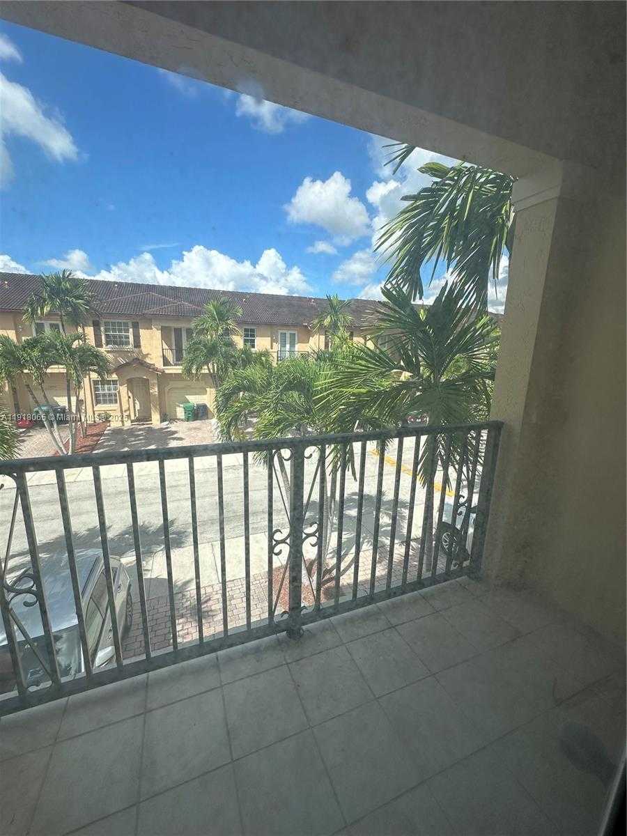 Small Image of 13261 SOUTH WEST 127TH CT, Miami Number 14