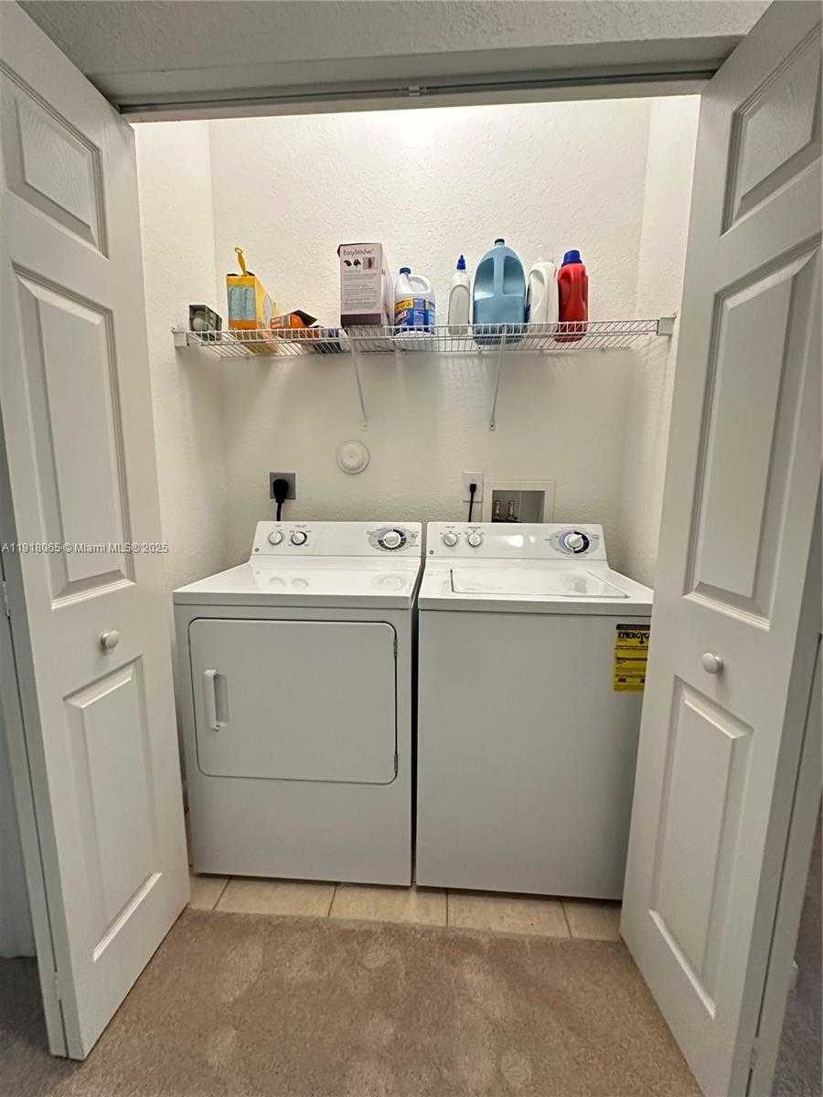 Small Image of 13261 SOUTH WEST 127TH CT, Miami Number 17