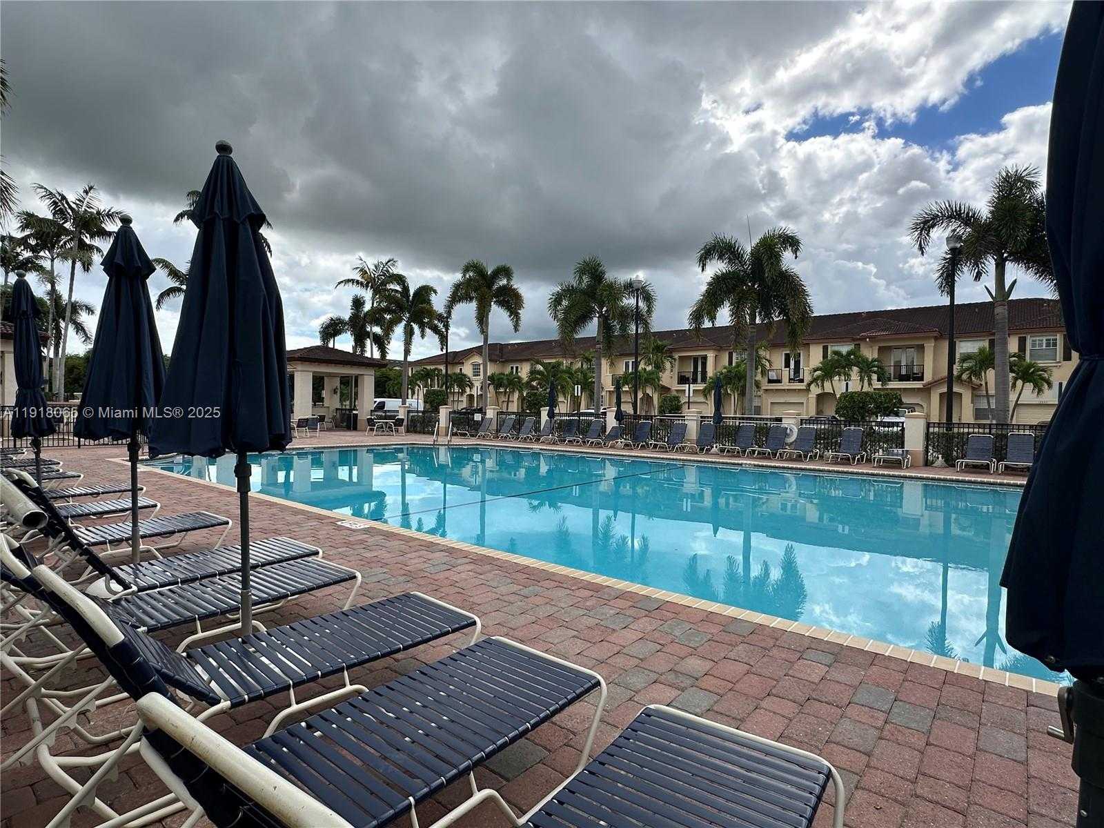 Small Image of 13261 SOUTH WEST 127TH CT, Miami Number 23