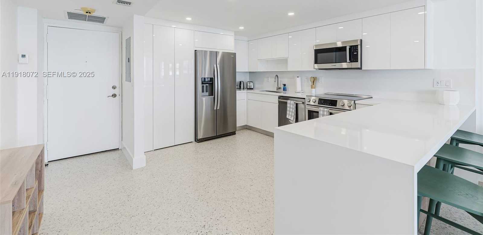 Small Image of 1865 BRICKELL AVE #A1911, Miami Number 2