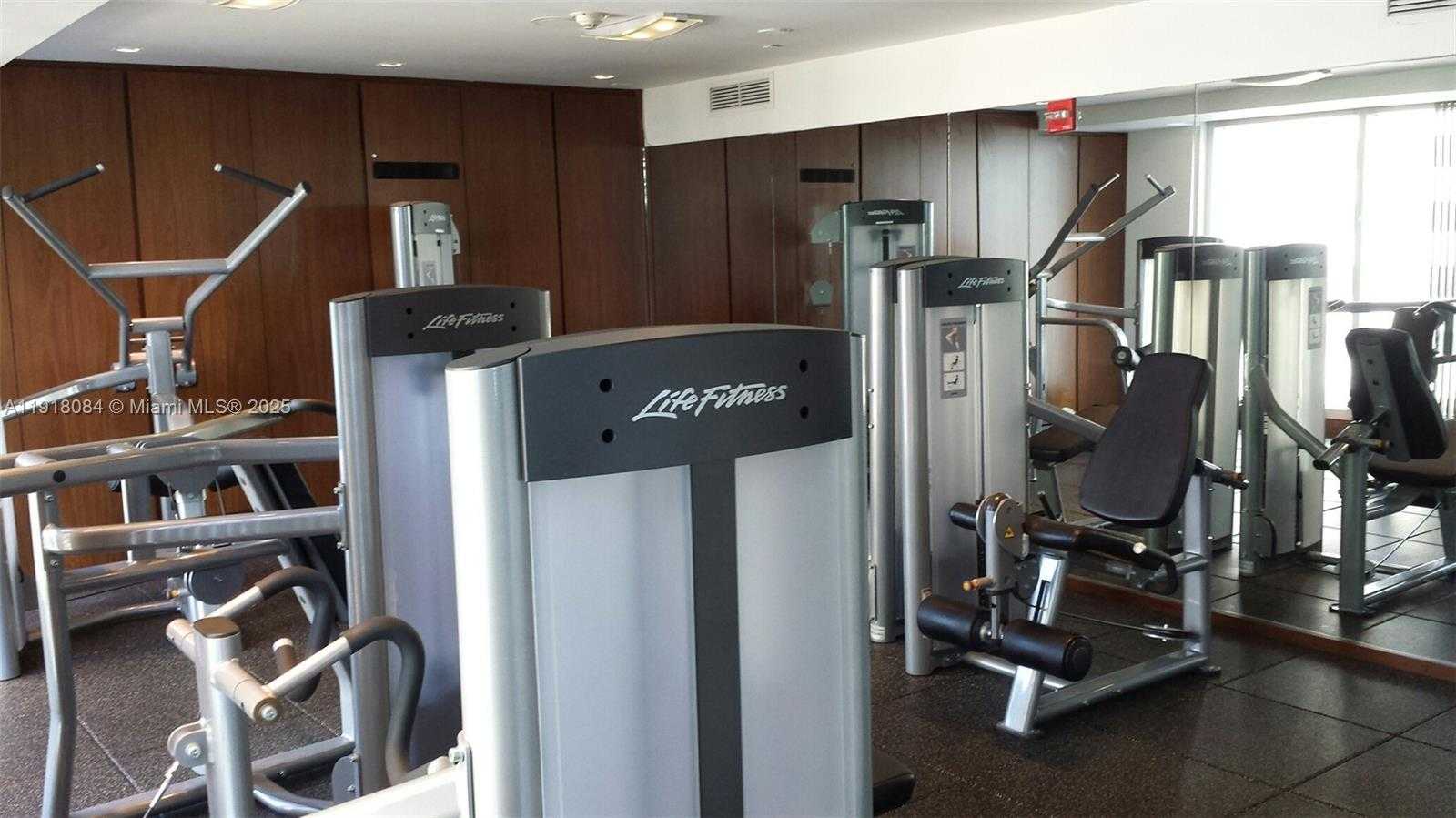 Small Image of 325 SOUTH BISCAYNE BLVD #921, Miami Number 19