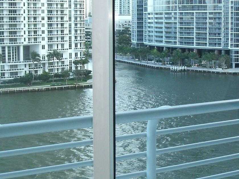 Small Image of 325 SOUTH BISCAYNE BLVD #921, Miami Number 2