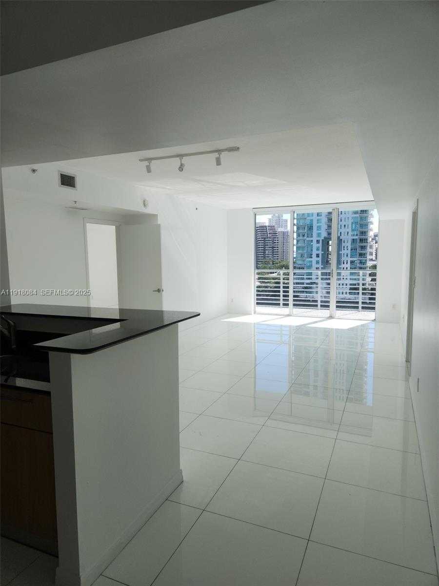 Small Image of 325 SOUTH BISCAYNE BLVD #921, Miami Number 33