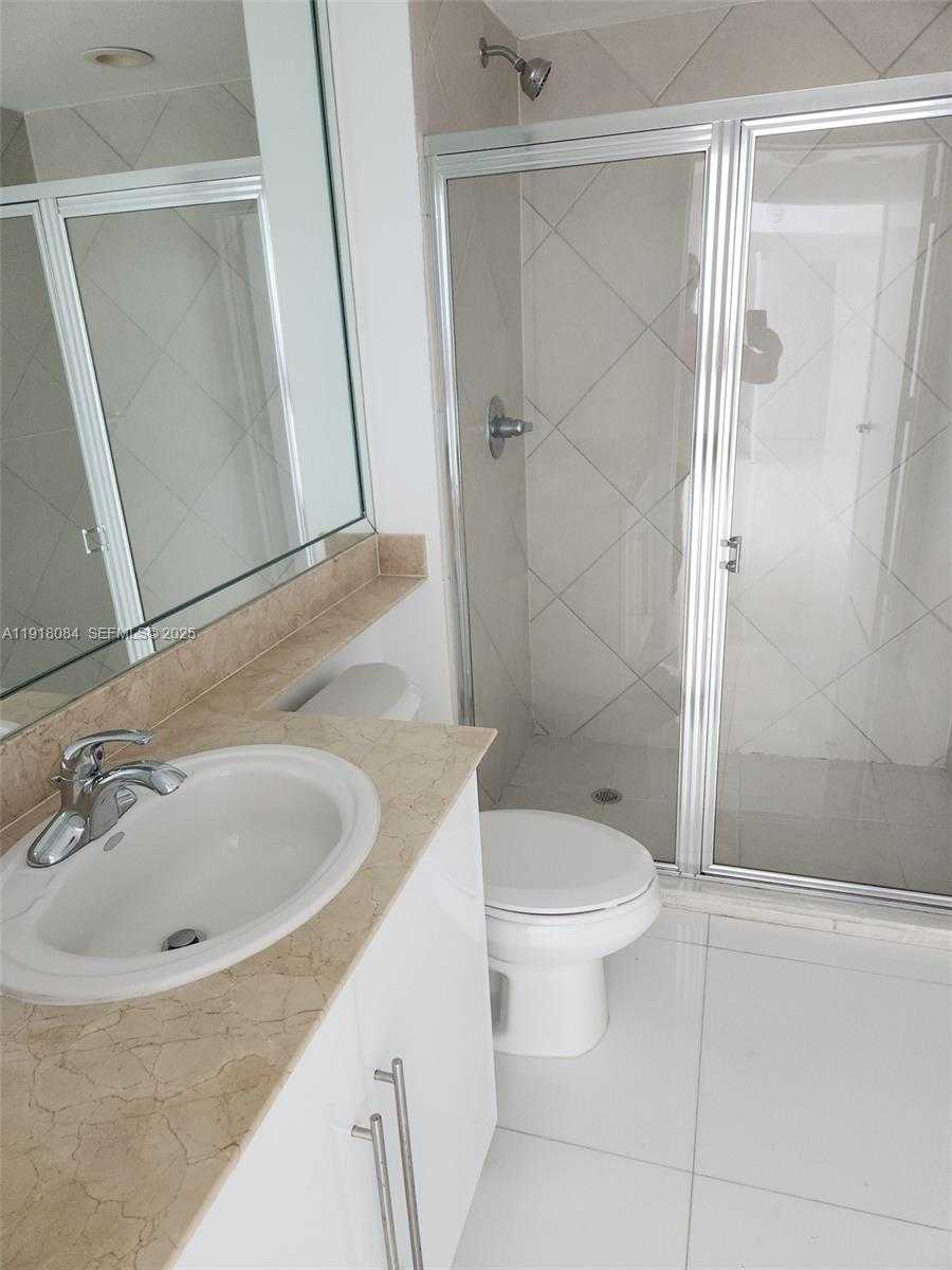 Small Image of 325 SOUTH BISCAYNE BLVD #921, Miami Number 38