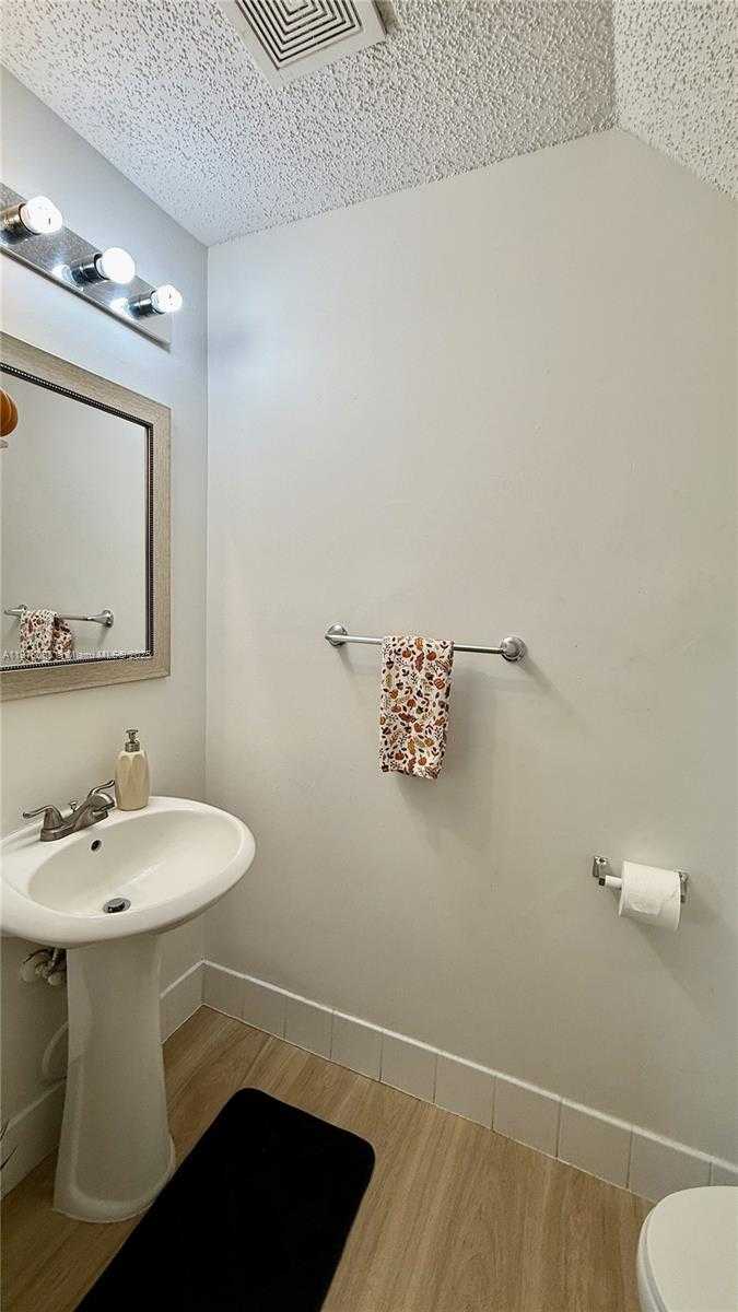 Small Image of 14105 SOUTH WEST 120TH CT #2-16, Miami Number 15