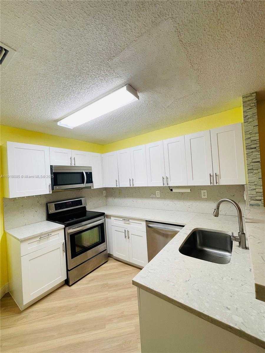 Small Image of 14105 SOUTH WEST 120TH CT #2-16, Miami Number 3