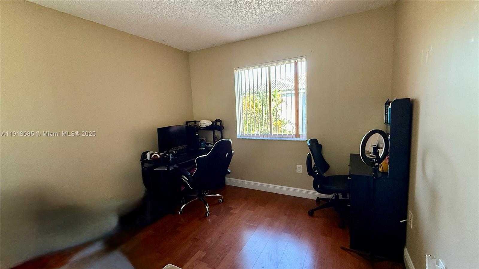 Small Image of 14105 SOUTH WEST 120TH CT #2-16, Miami Number 8