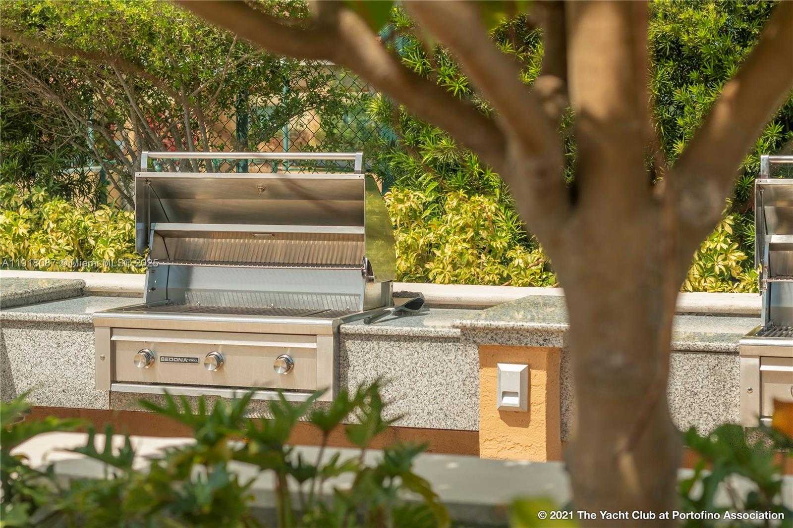 Small Image of 90 ALTON RD #2703, Miami Beach Number 18