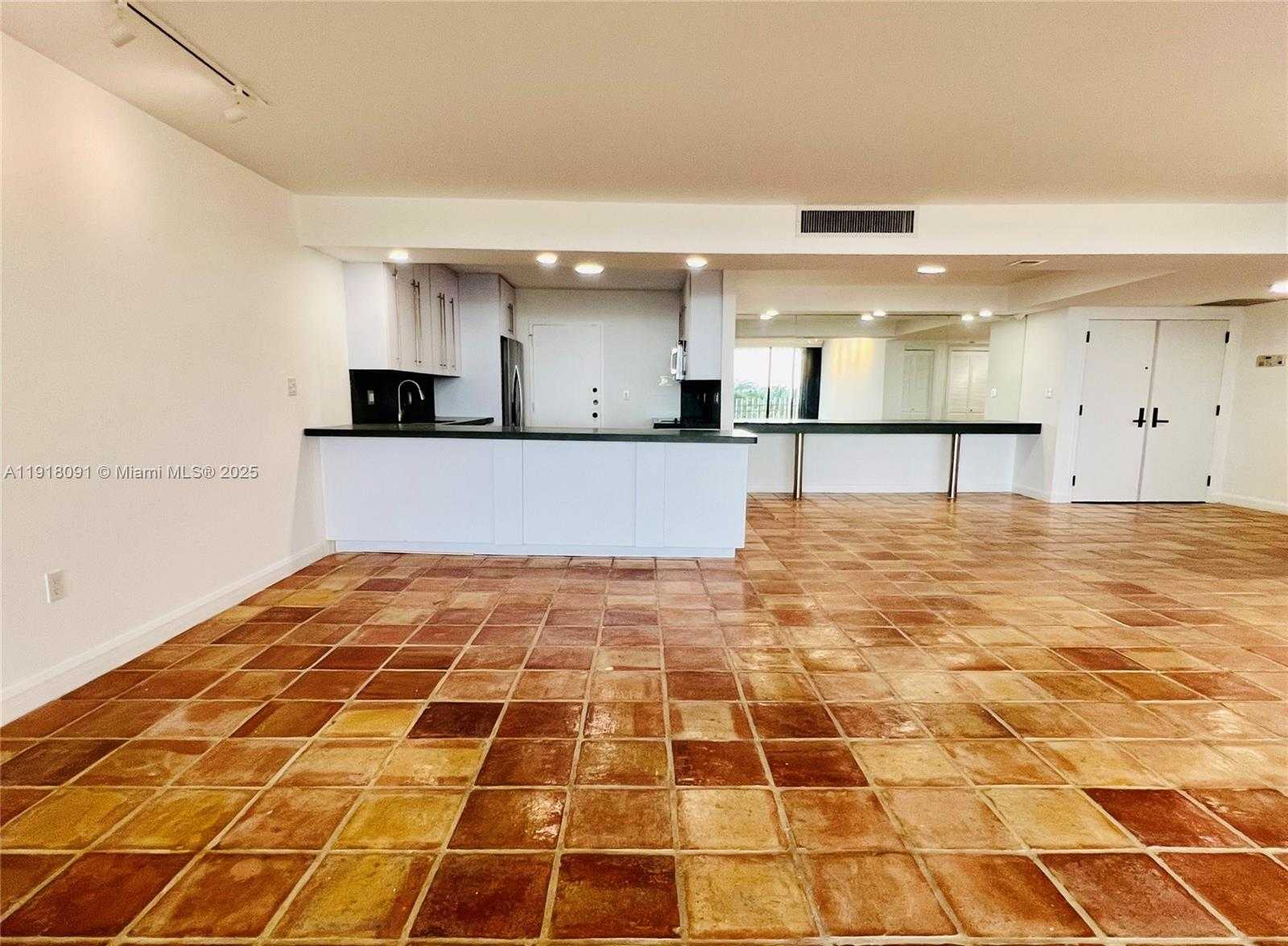 Small Image of 1 GROVE ISLE DR #A405, Miami Number 17