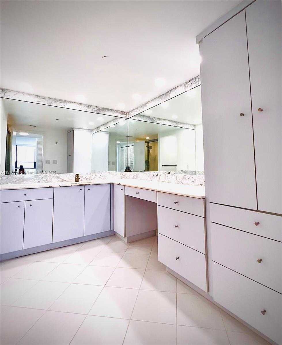 Small Image of 1 GROVE ISLE DR #A405, Miami Number 21