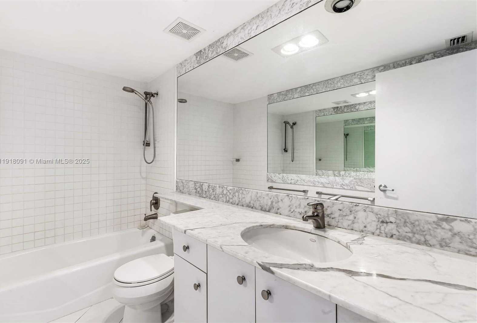 Small Image of 1 GROVE ISLE DR #A405, Miami Number 4