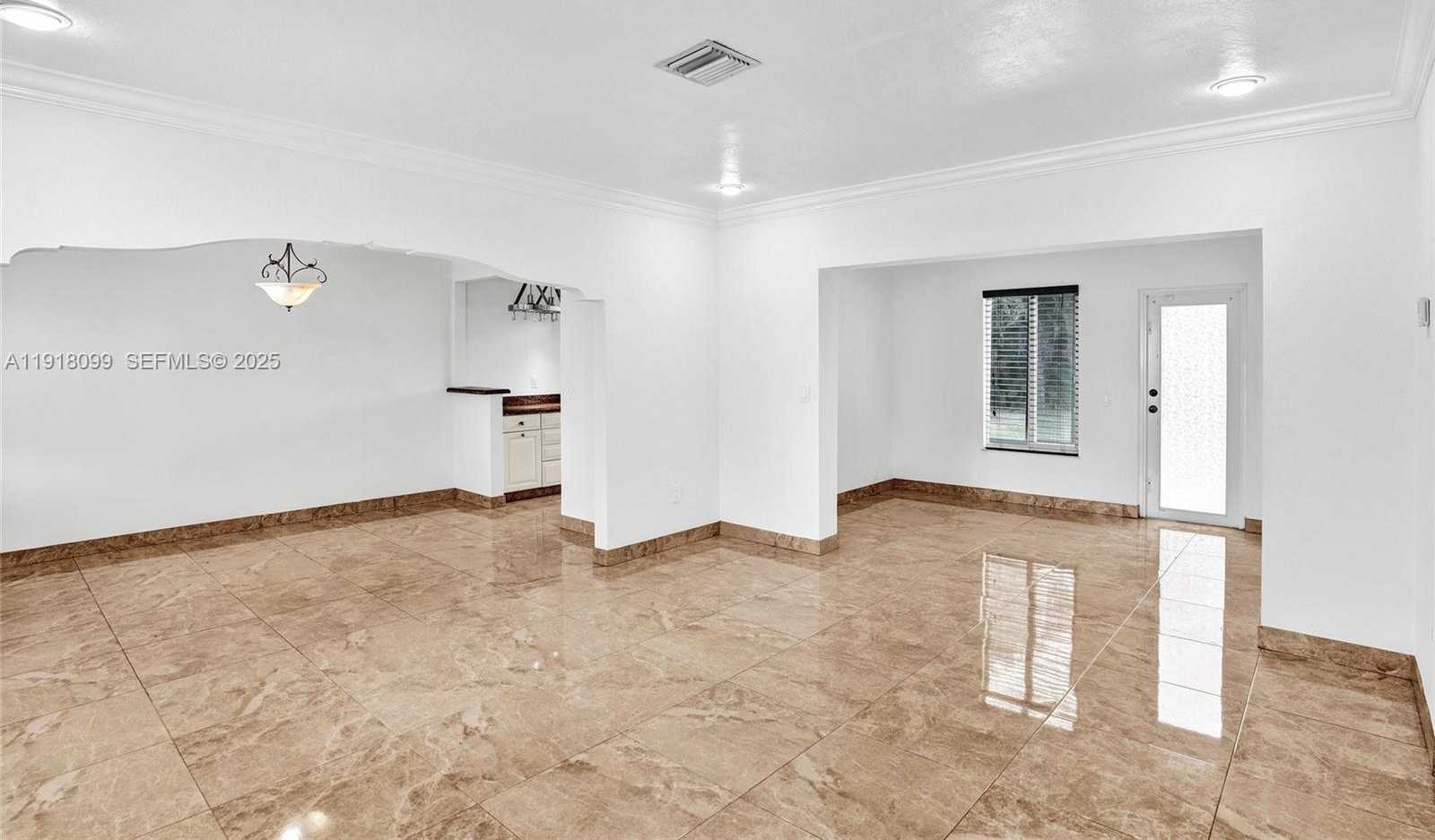 Imagen de Pequeño Objeto