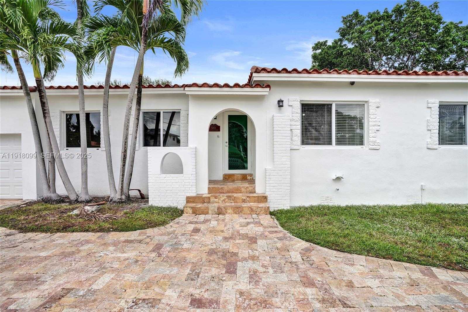 Imagen de Pequeño Objeto