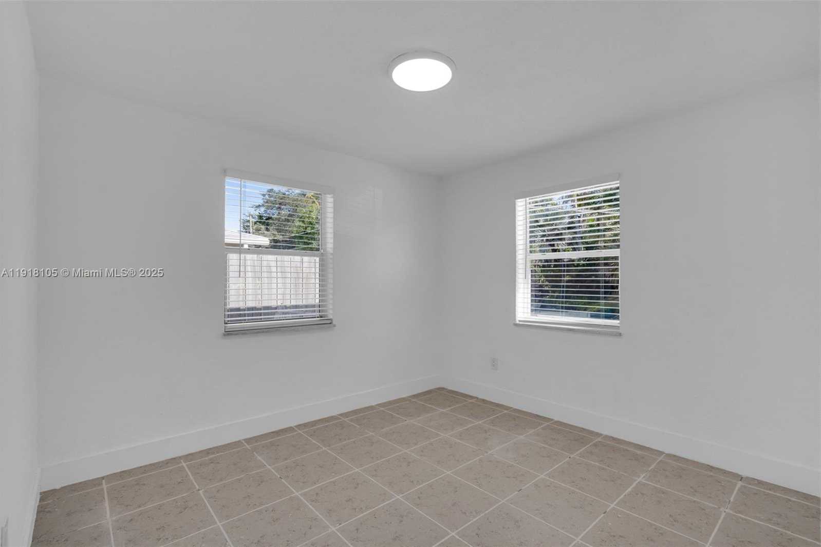 Small Image of 124 SOUTH EAST 2ND TER #1-2, Hallandale Beach Number 13