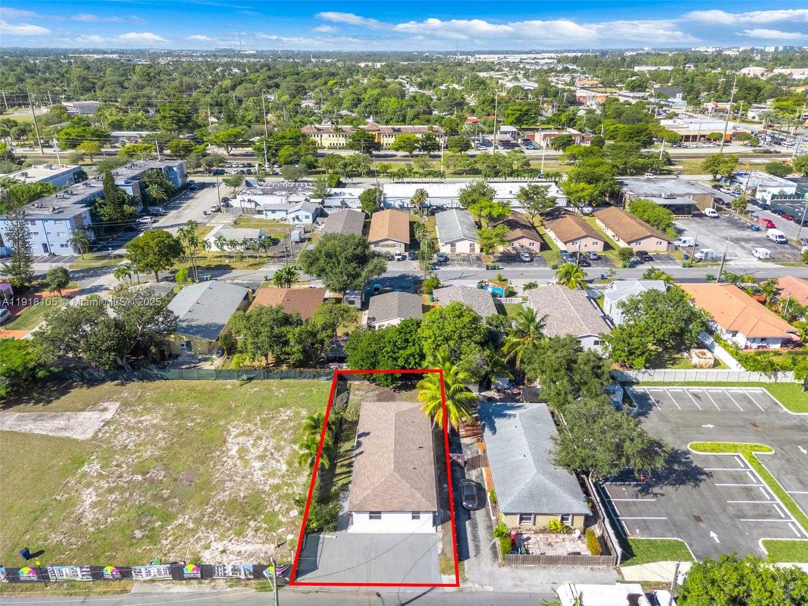 Small Image of 124 SOUTH EAST 2ND TER #1-2, Hallandale Beach Number 29